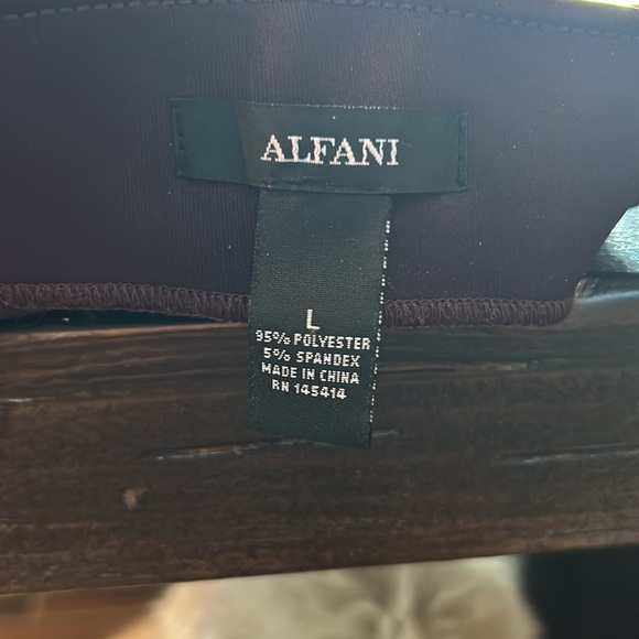 Deep purple skirt - Picture 3 of 5